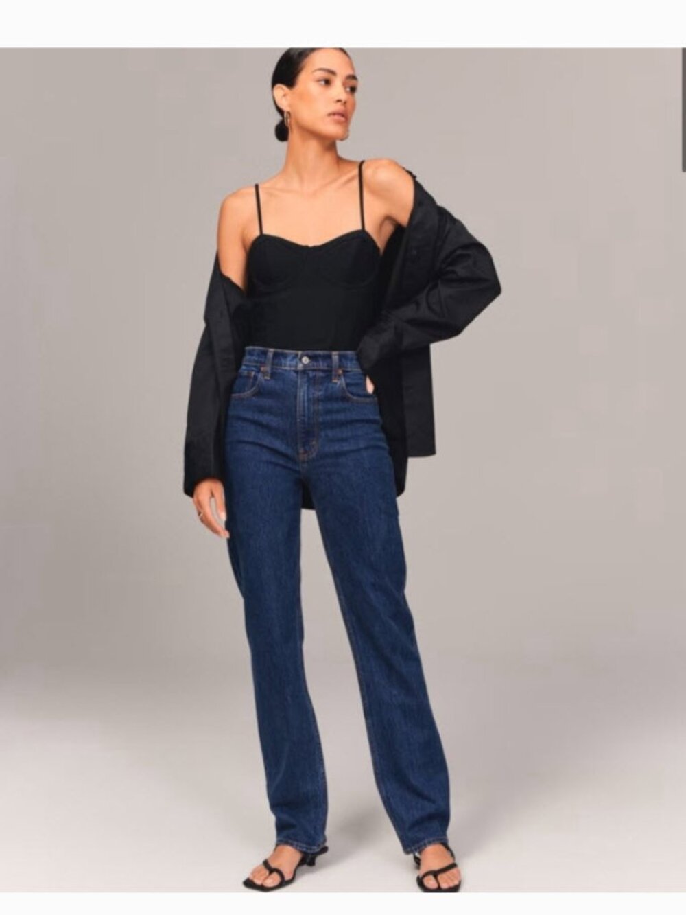 Abercrombie 90s Ultra High Rise Straight Jeans Deep Blue Size 29 NWOT